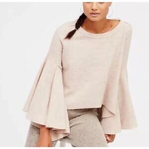 Free People Keep You Sweater Size Small Oversized Sleeves 100% Wool Cream